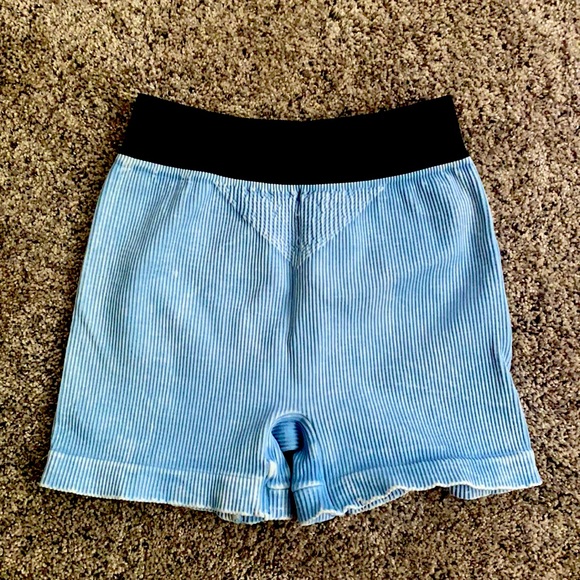 Free People Prajna Short Blue - Picture 4 of 4